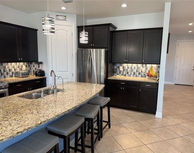 2599 Marton Oak Boulevard - Photo Thumbnail 7