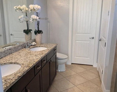 2599 Marton Oak Boulevard - Photo Thumbnail 10