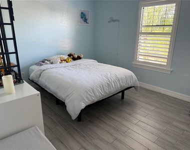 2599 Marton Oak Boulevard - Photo Thumbnail 32