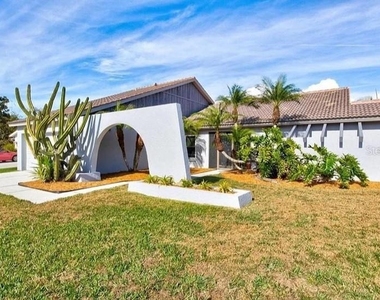 3982 Kingston Drive - Photo Thumbnail 22