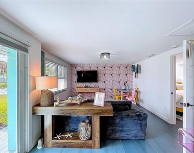 304 29th Street - Photo Thumbnail 14
