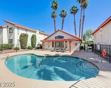 1701 E Katie Avenue - Photo Thumbnail 22