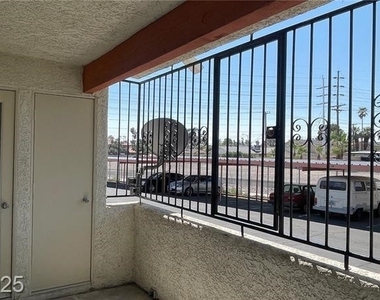 1701 E Katie Avenue - Photo Thumbnail 21