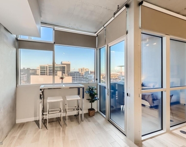 353 E Bonneville Avenue - Photo Thumbnail 1