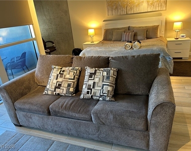 353 E Bonneville Avenue - Photo Thumbnail 3