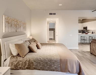 353 E Bonneville Avenue - Photo Thumbnail 10