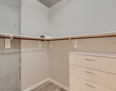 353 E Bonneville Avenue - Photo Thumbnail 9