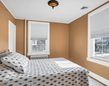 210 8th Avenue - Photo Thumbnail 20