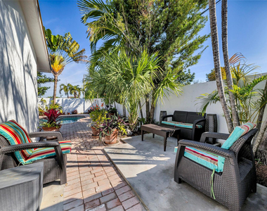 307 N Highland Drive - Photo Thumbnail 1