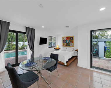 307 N Highland Drive - Photo Thumbnail 14