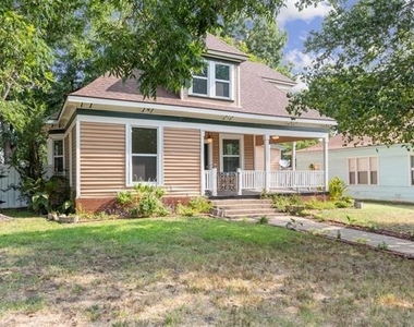 1123 W Gandy Street - Photo Thumbnail 2