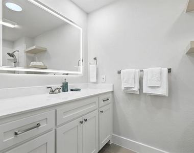 3901 Montecito Drive - Photo Thumbnail 13
