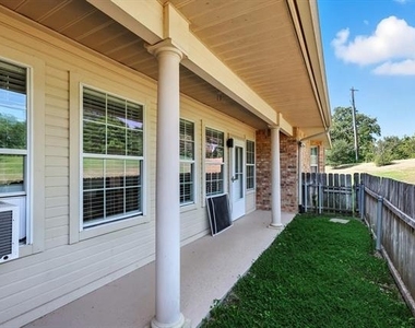 3901 Montecito Drive - Photo Thumbnail 21