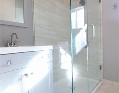 1606 Davis Boulevard - Photo Thumbnail 7