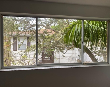 101 Se 15th Avenue - Photo Thumbnail 18