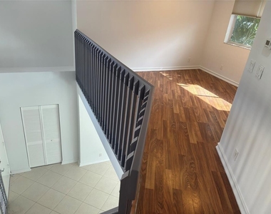 101 Se 15th Avenue - Photo Thumbnail 11
