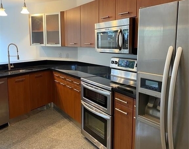 101 Se 15th Avenue - Photo Thumbnail 4