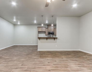 12925 Willow Villas Drive - Photo Thumbnail 8