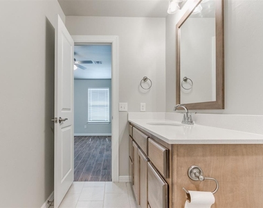 12925 Willow Villas Drive - Photo Thumbnail 35