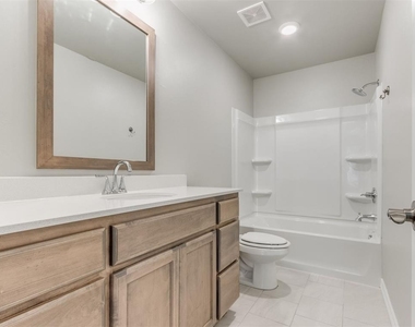 616 Maleah Place - Photo Thumbnail 25