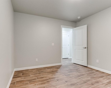 616 Maleah Place - Photo Thumbnail 29