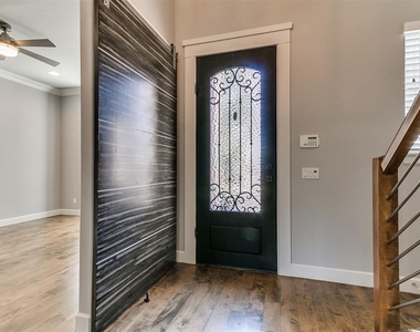 12500 Beryl Lane - Photo Thumbnail 2