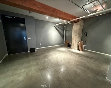 530 S Hewitt - Photo Thumbnail 14