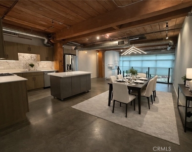530 S Hewitt - Photo Thumbnail 11