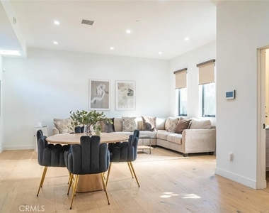 12134 Clarkson Rd - Photo Thumbnail 4