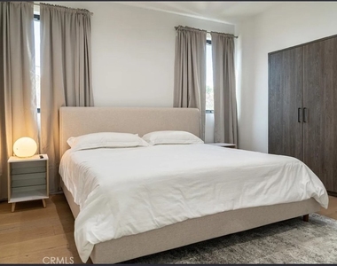 12134 Clarkson Rd - Photo Thumbnail 11