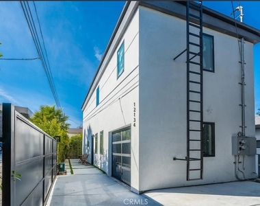 12134 Clarkson Rd - Photo Thumbnail 21