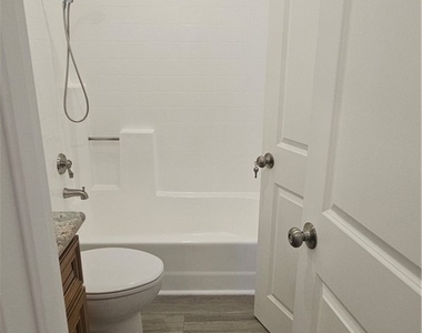 128 Wiseman Way - Photo Thumbnail 11