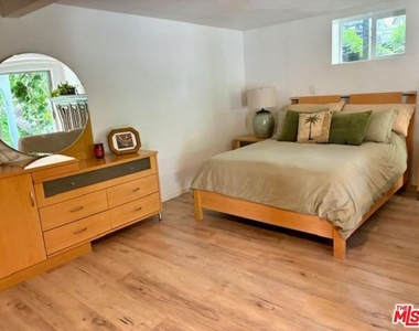 2900 Searidge Street - Photo Thumbnail 12