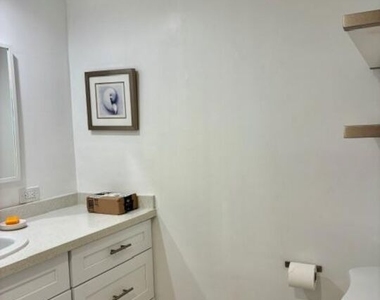 2900 Searidge Street - Photo Thumbnail 14