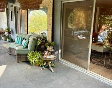 2900 Searidge Street - Photo Thumbnail 2