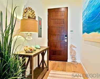 6767 Neptune Pl - Photo Thumbnail 5