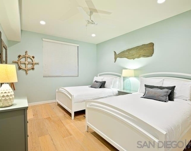 6767 Neptune Pl - Photo Thumbnail 23