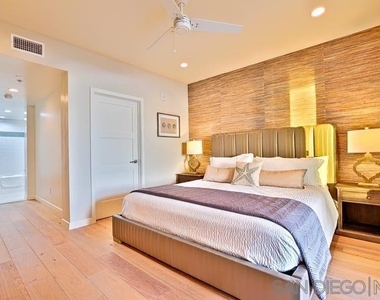 6767 Neptune Pl - Photo Thumbnail 16