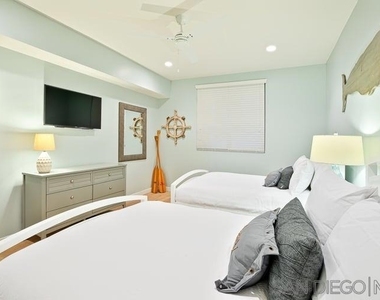 6767 Neptune Pl - Photo Thumbnail 25