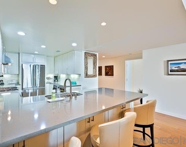 6767 Neptune Pl - Photo Thumbnail 9