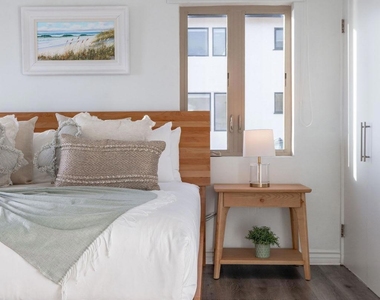 6529 Neptune Pl - Photo Thumbnail 10