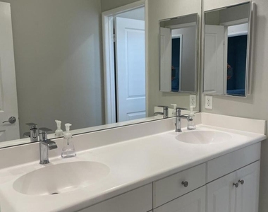 82798 Longfellow Court - Photo Thumbnail 5