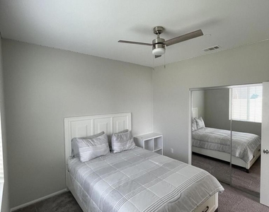 82798 Longfellow Court - Photo Thumbnail 3