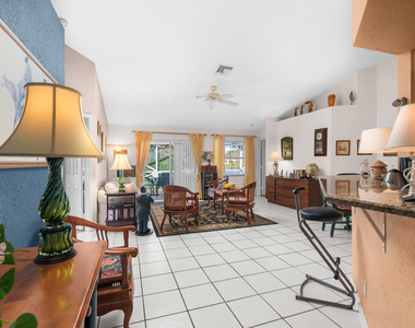 5260 Grande Palm Circle - Photo Thumbnail 13