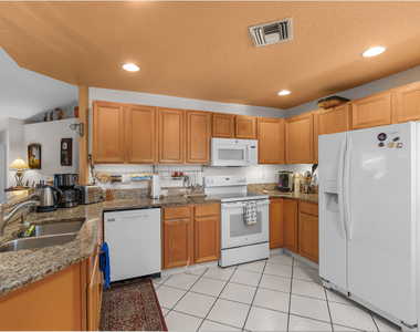 5260 Grande Palm Circle - Photo Thumbnail 6