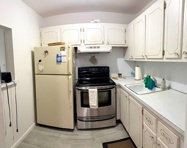 63 Windsor C - Photo Thumbnail 12