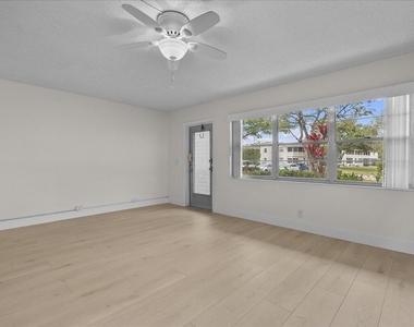 142 Kent I - Photo Thumbnail 6