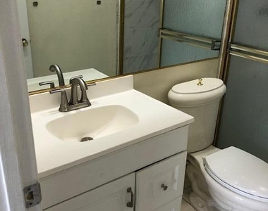 299 Sw 7th Street - Photo Thumbnail 11