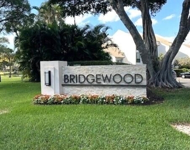 1405 Bridgewood Drive - Photo Thumbnail 2