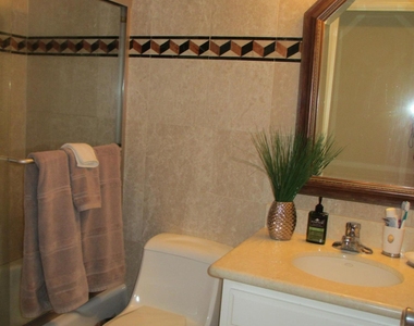 1405 Bridgewood Drive - Photo Thumbnail 21